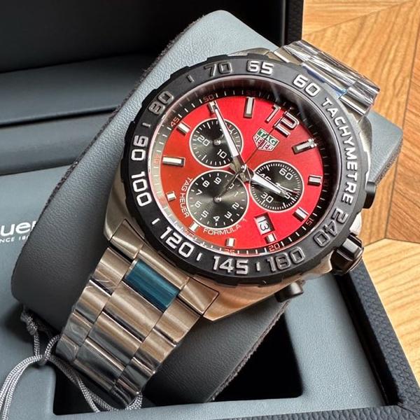43mm Racing Chrono Red Dial Racing Chronograph with Steel Bracelet